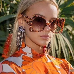 🆕 Square Oversized Retro Sunglasses